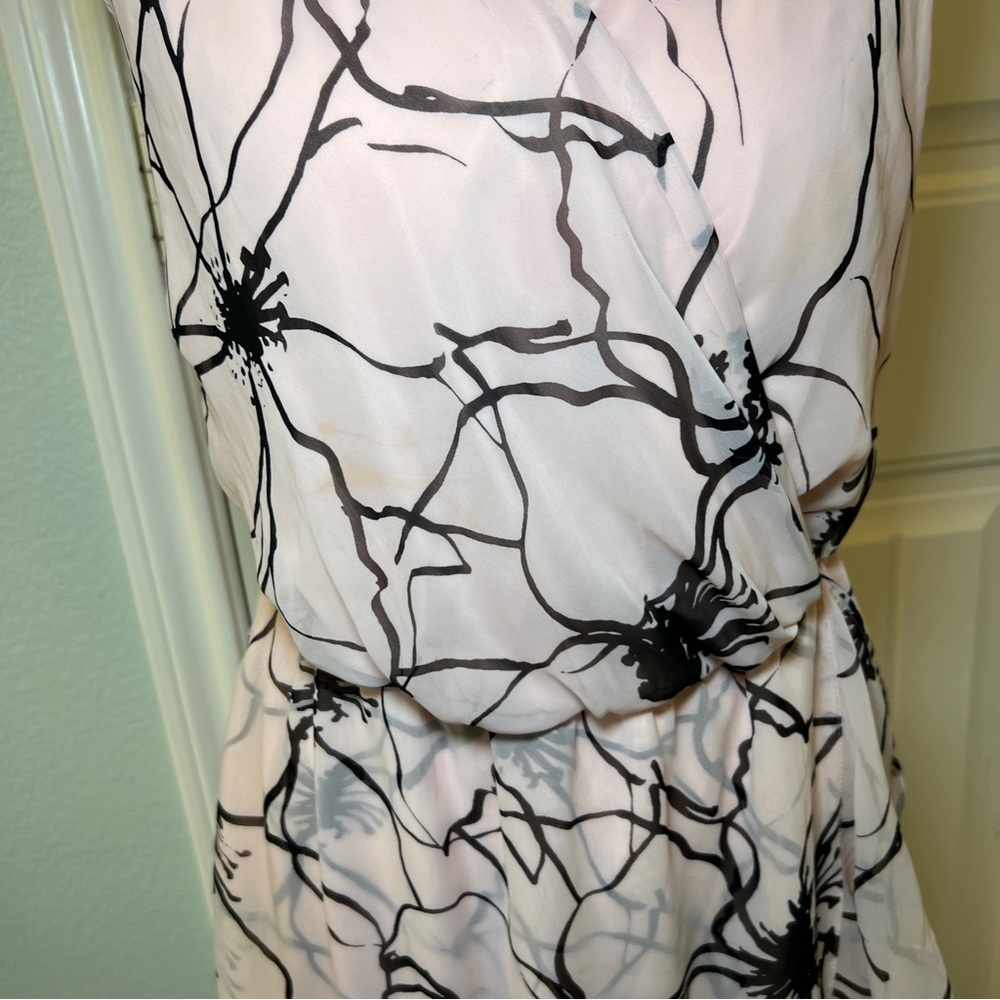 Banana Republic Baby Pink and Black Flowy Floral‎ Maxi Dress Size 4 - Picture 6 of 16